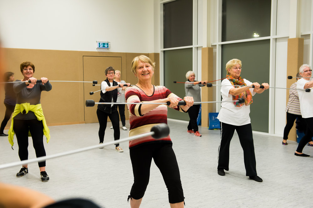 Funktionelle Gymnastik in der Rehasportstunde von Kopf bis Fuß Teil 1: Rumpf und die oberen Extremitäten