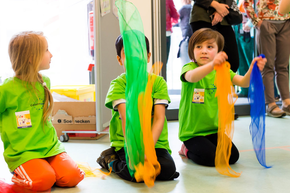 Fingerspiele in Bewegung